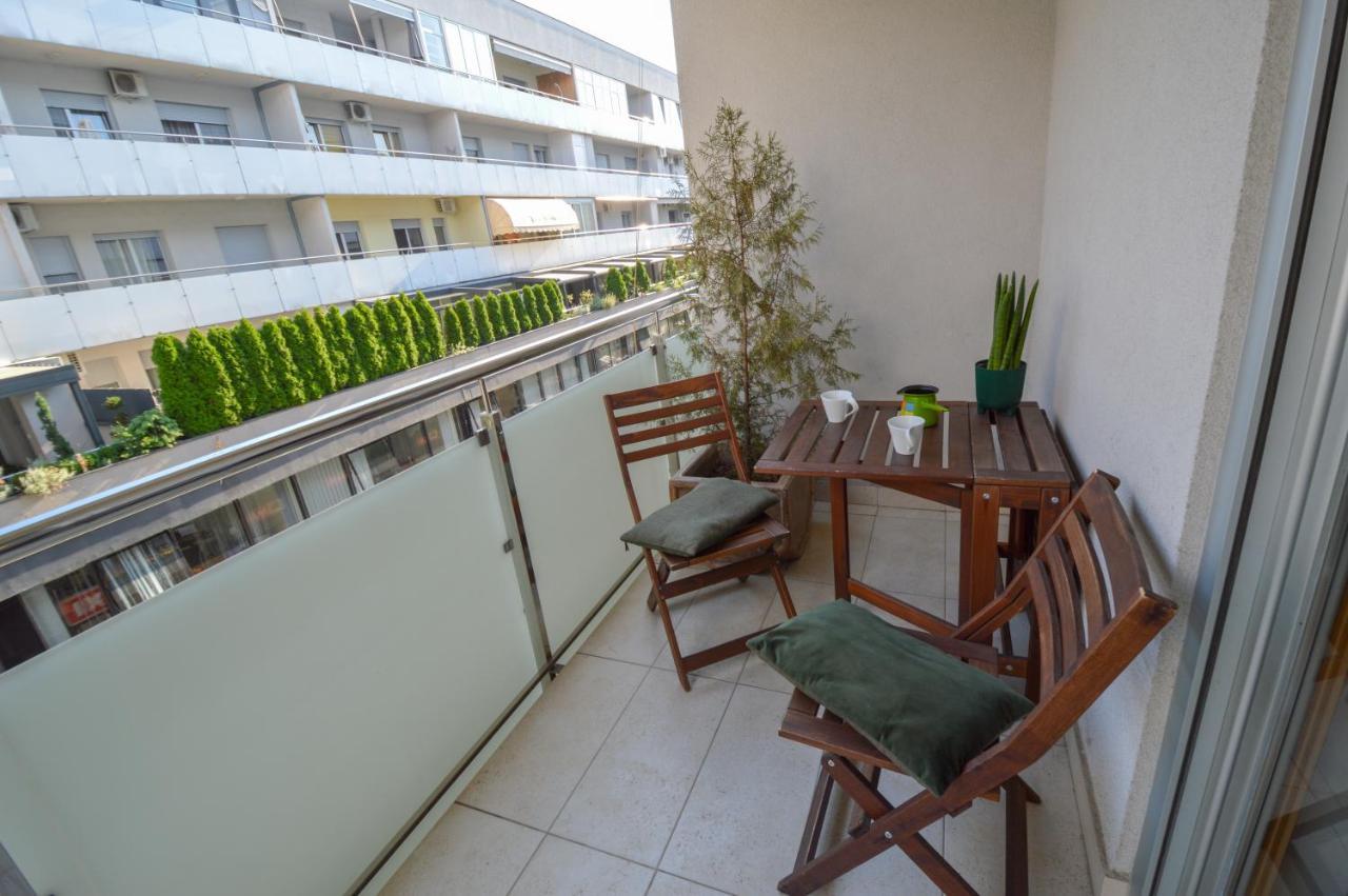 Spacious Studio Park City نوفي ساد المظهر الخارجي الصورة